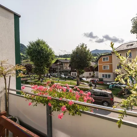 Stadt-Chalet Schladming Exterior photo